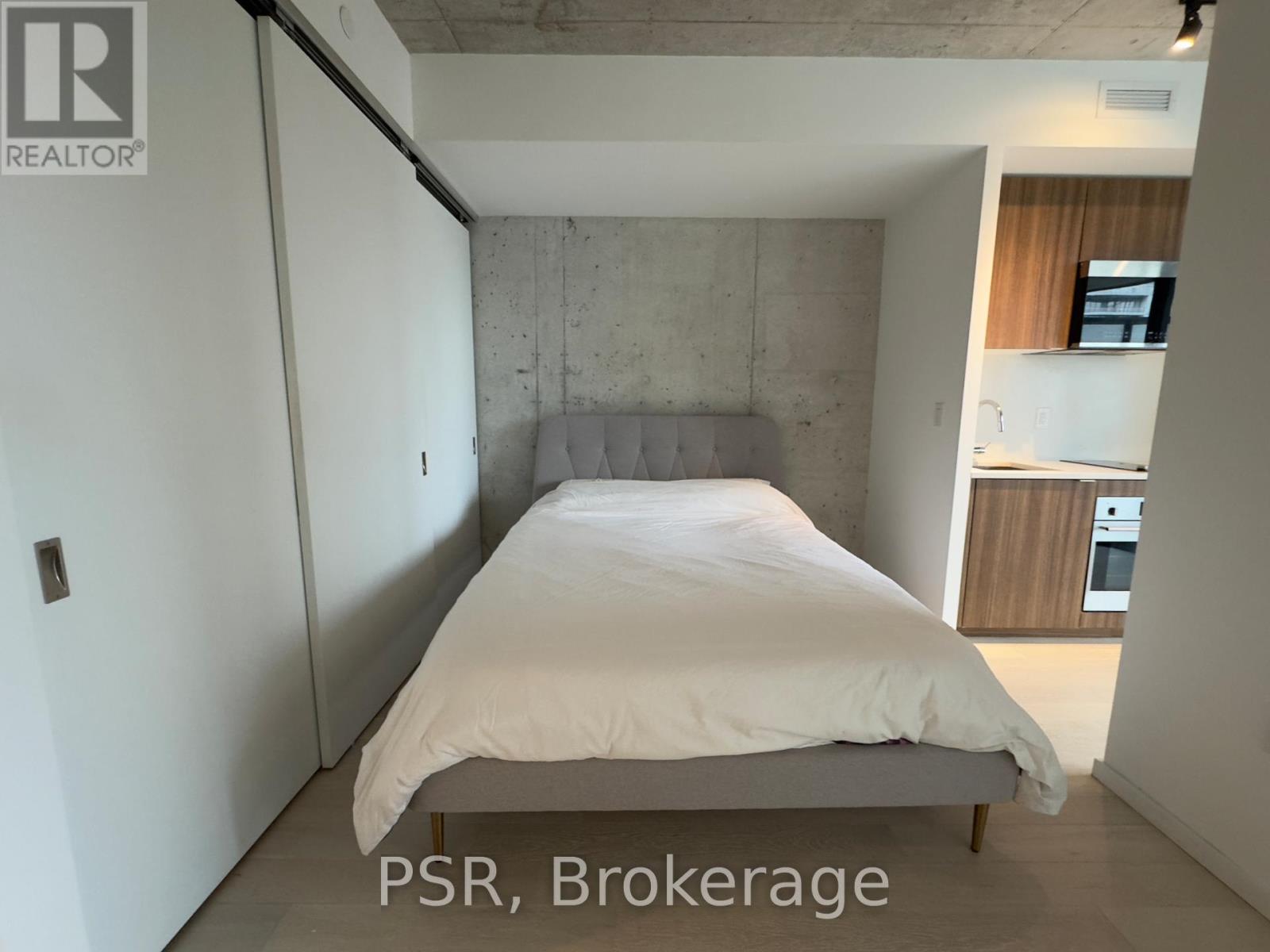 510 - 21 Lawren Harris Square, Toronto, ON - Indoor Photo Showing Bedroom