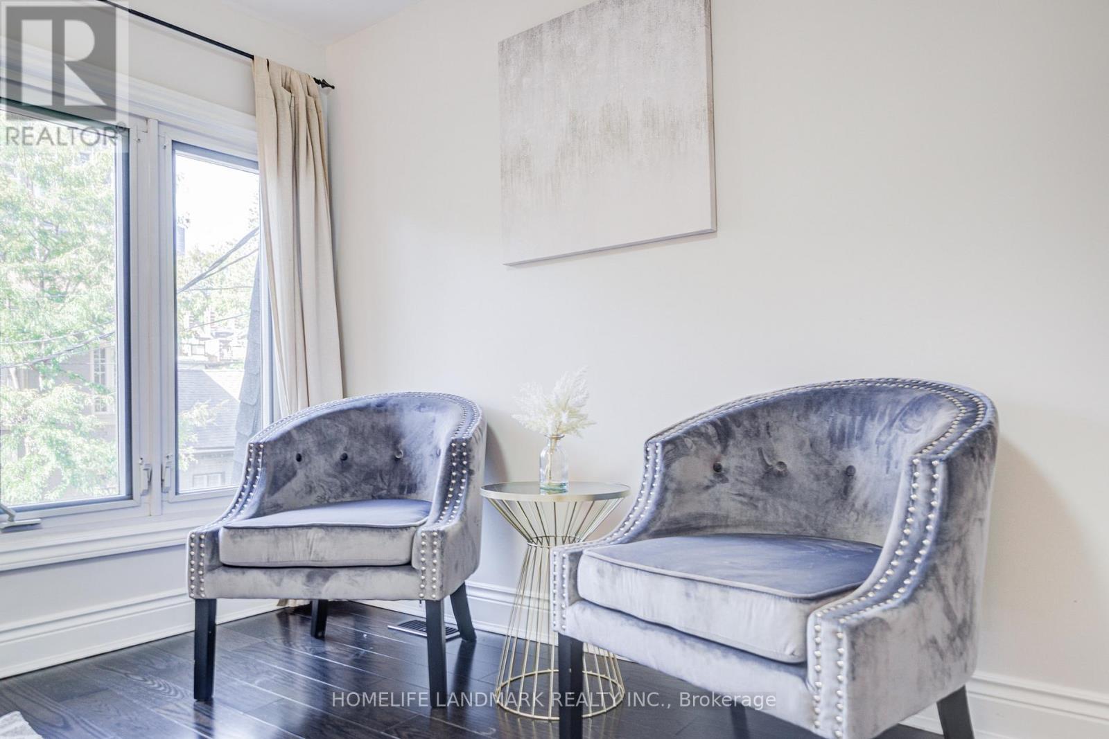 237 Ontario Street, Toronto, ON - Indoor