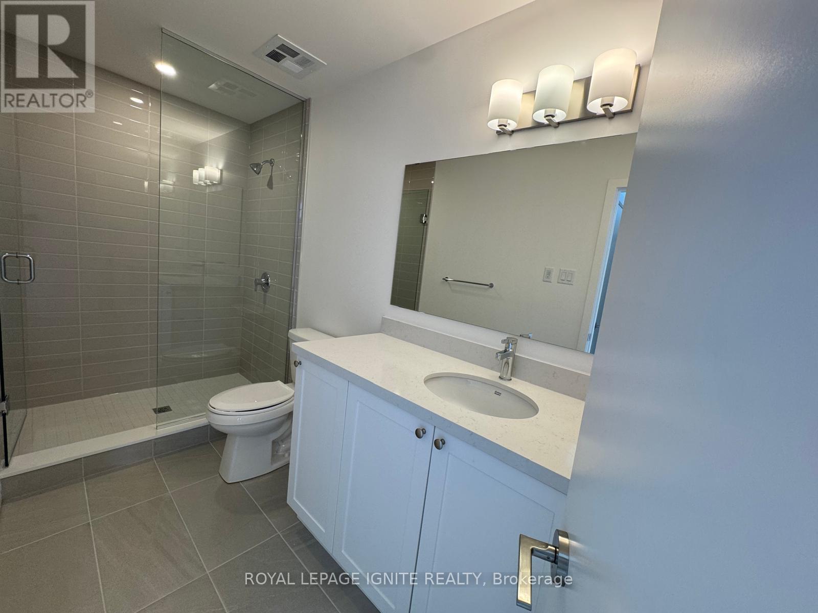 1209 - 55 Clarington Boulevard, Clarington, ON - Indoor Photo Showing Bathroom