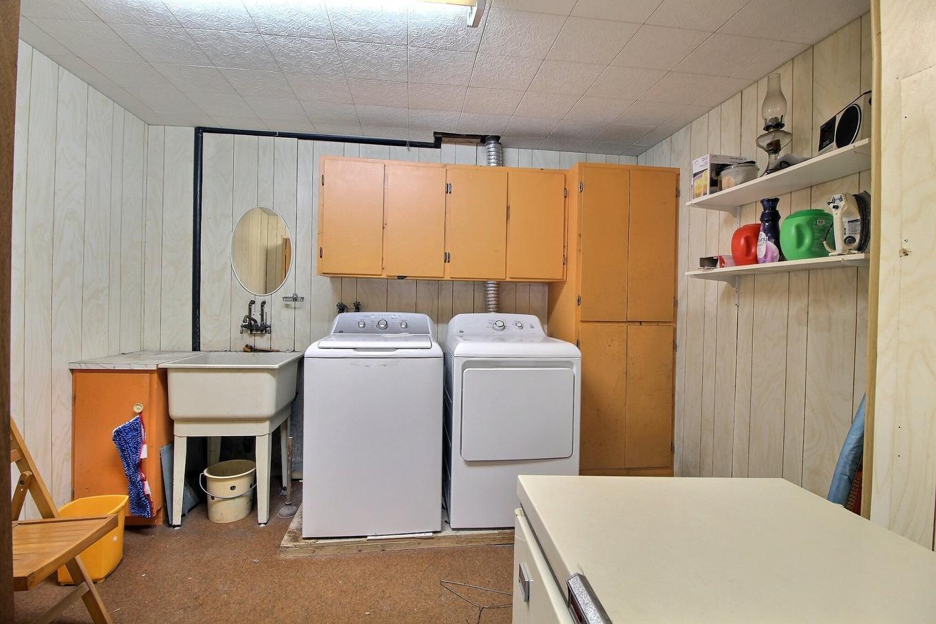 Laundry room - 130 Route 113 S., Senneterre - Paroisse, QC - Indoor Photo Showing Laundry Room