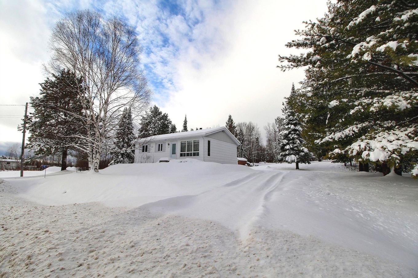 Frontage - 130 Route 113 S., Senneterre - Paroisse, QC - Outdoor