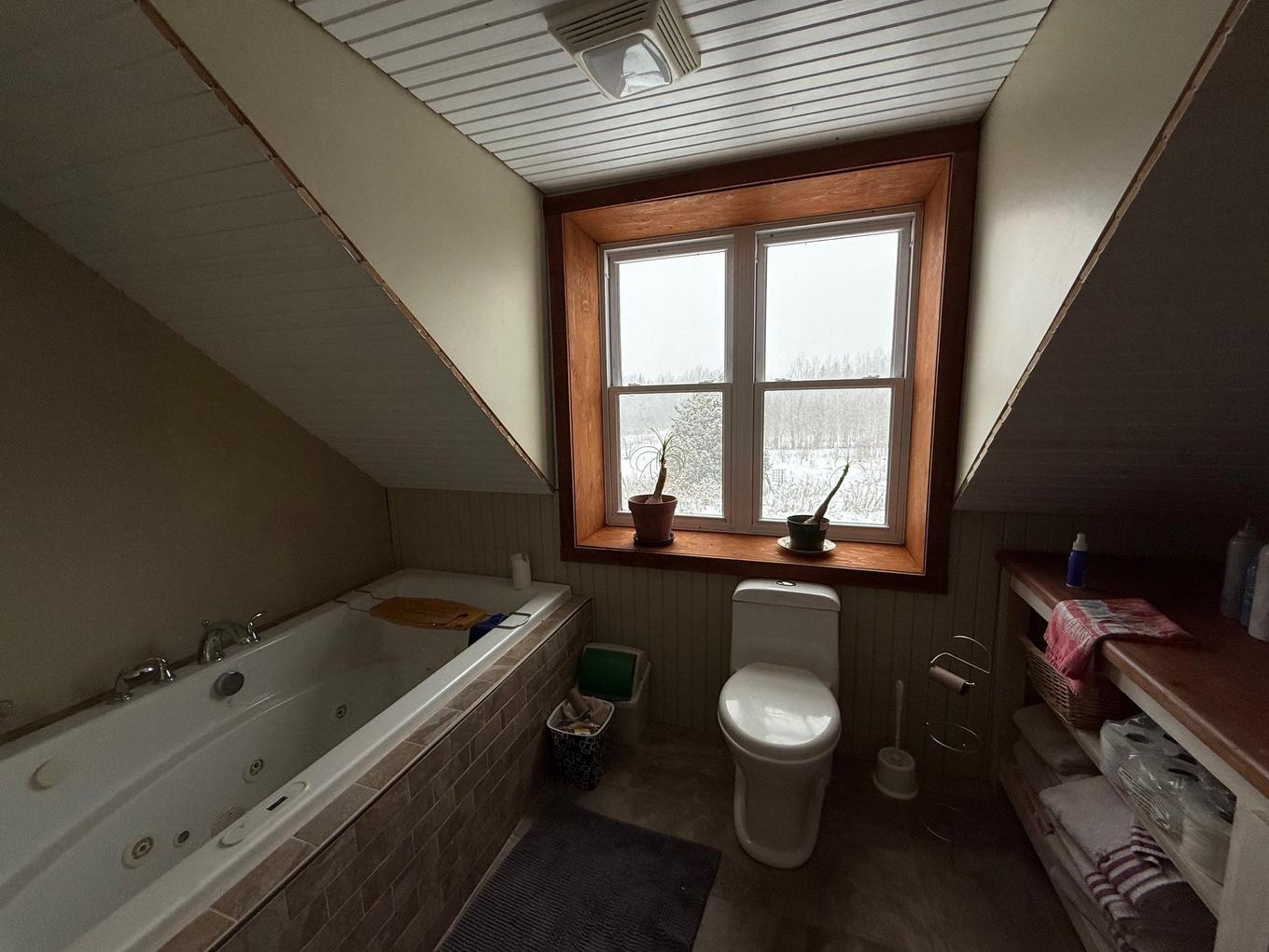 Bathroom - 151 1Er-Et-2E Rang De Laverlochère, Laverlochère-Angliers, QC - Indoor Photo Showing Bathroom