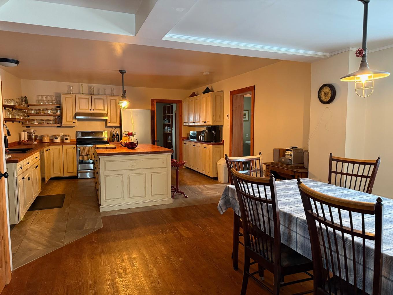 Dining room - 151 1Er-Et-2E Rang De Laverlochère, Laverlochère-Angliers, QC - Indoor