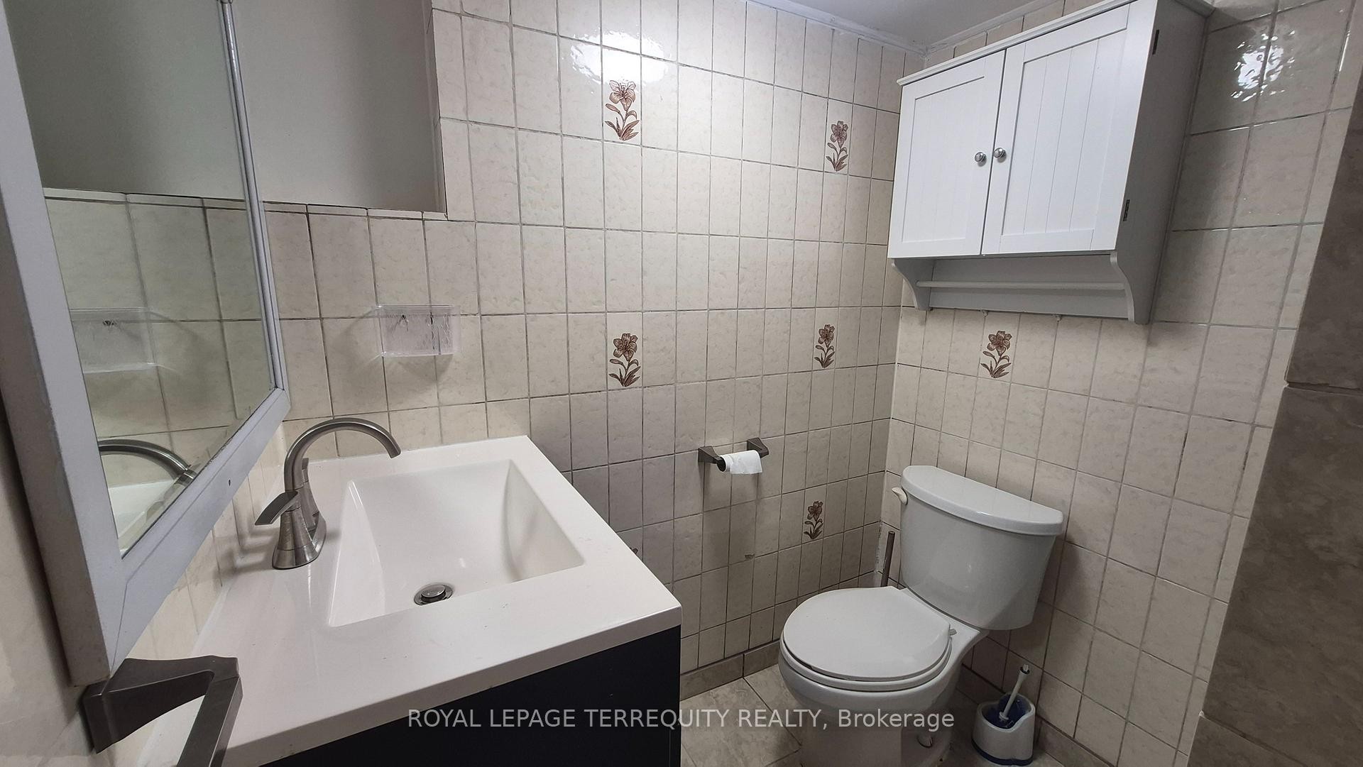 45 Forbes Road, Toronto, ON - Indoor Photo Showing Bathroom