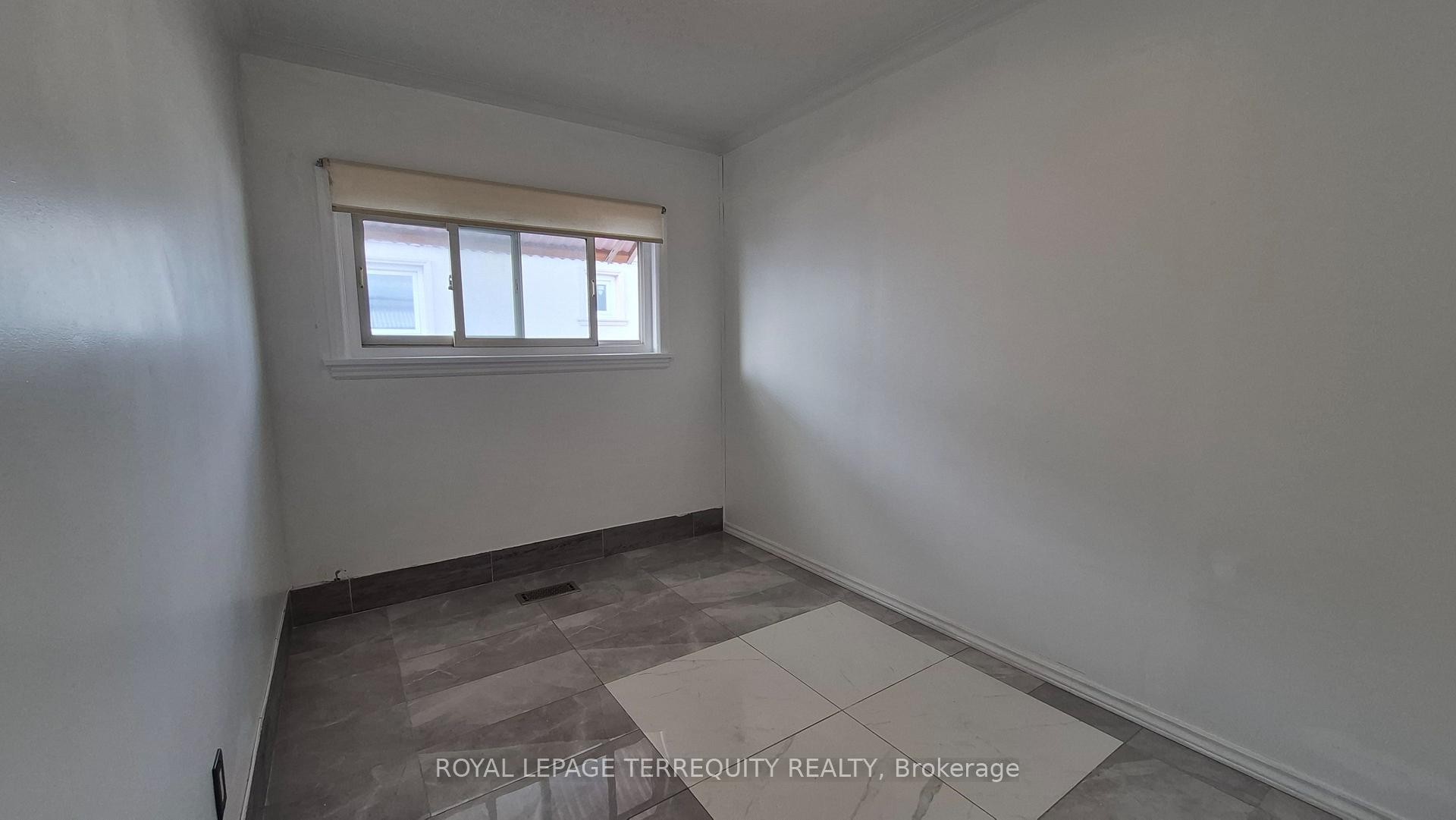 45 Forbes Road, Toronto, ON - Indoor Photo Showing Other Room