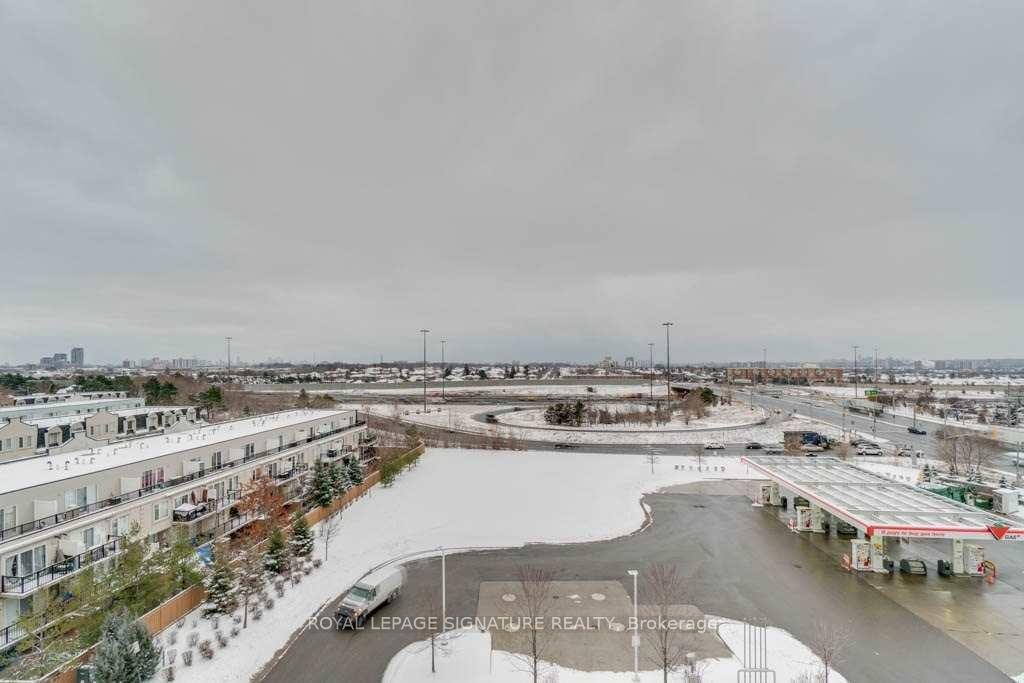 614-2737 Keele Street, Toronto, ON - Outdoor With View