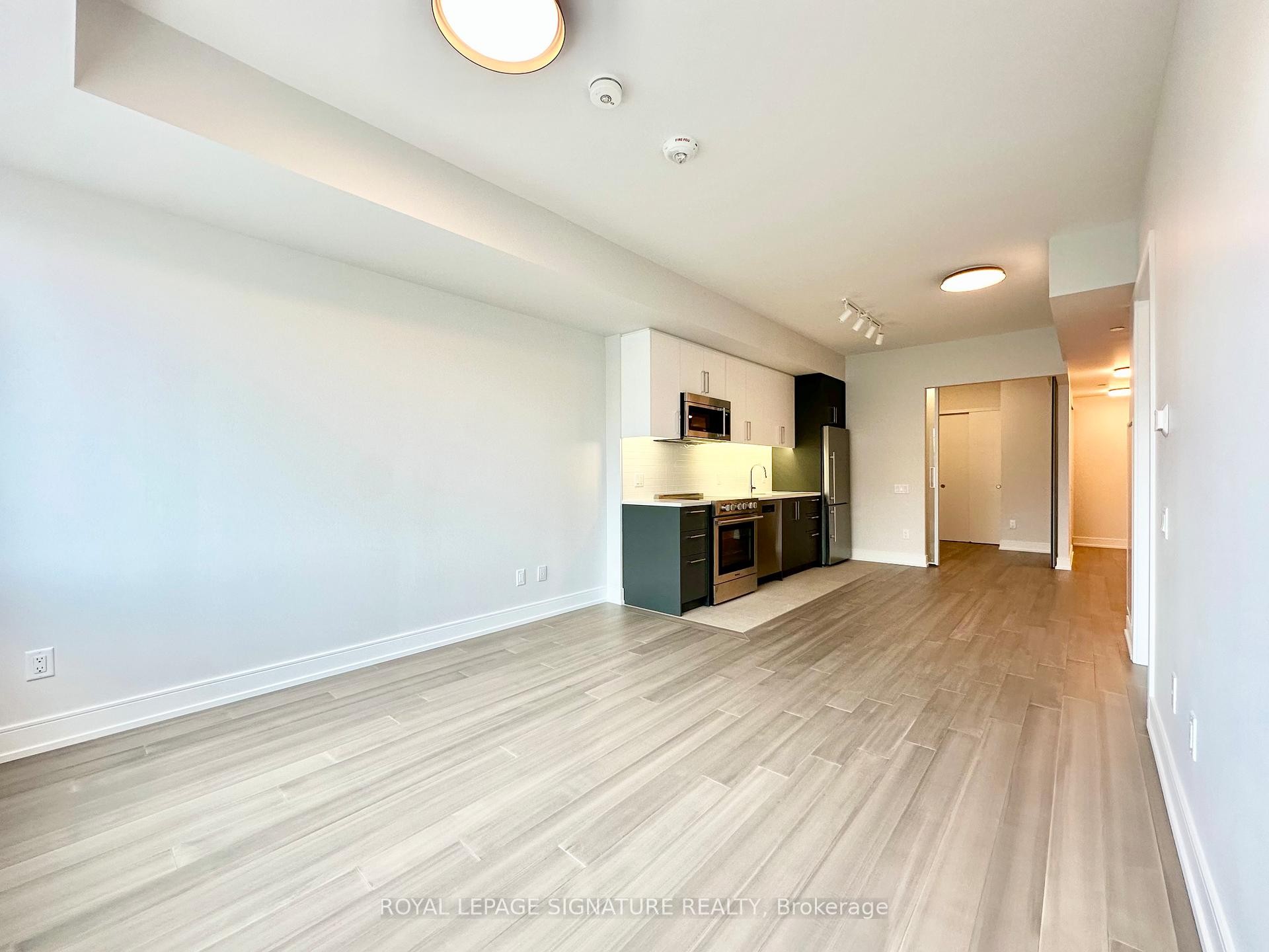 807-664 Spadina Avenue, Toronto, ON - Indoor