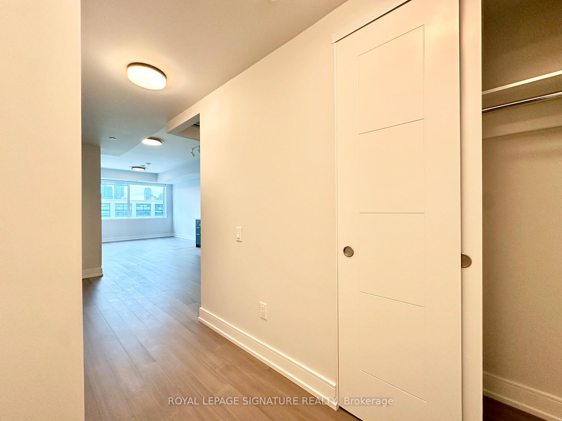 807-664 Spadina Avenue, Toronto, ON - Indoor Photo Showing Other Room