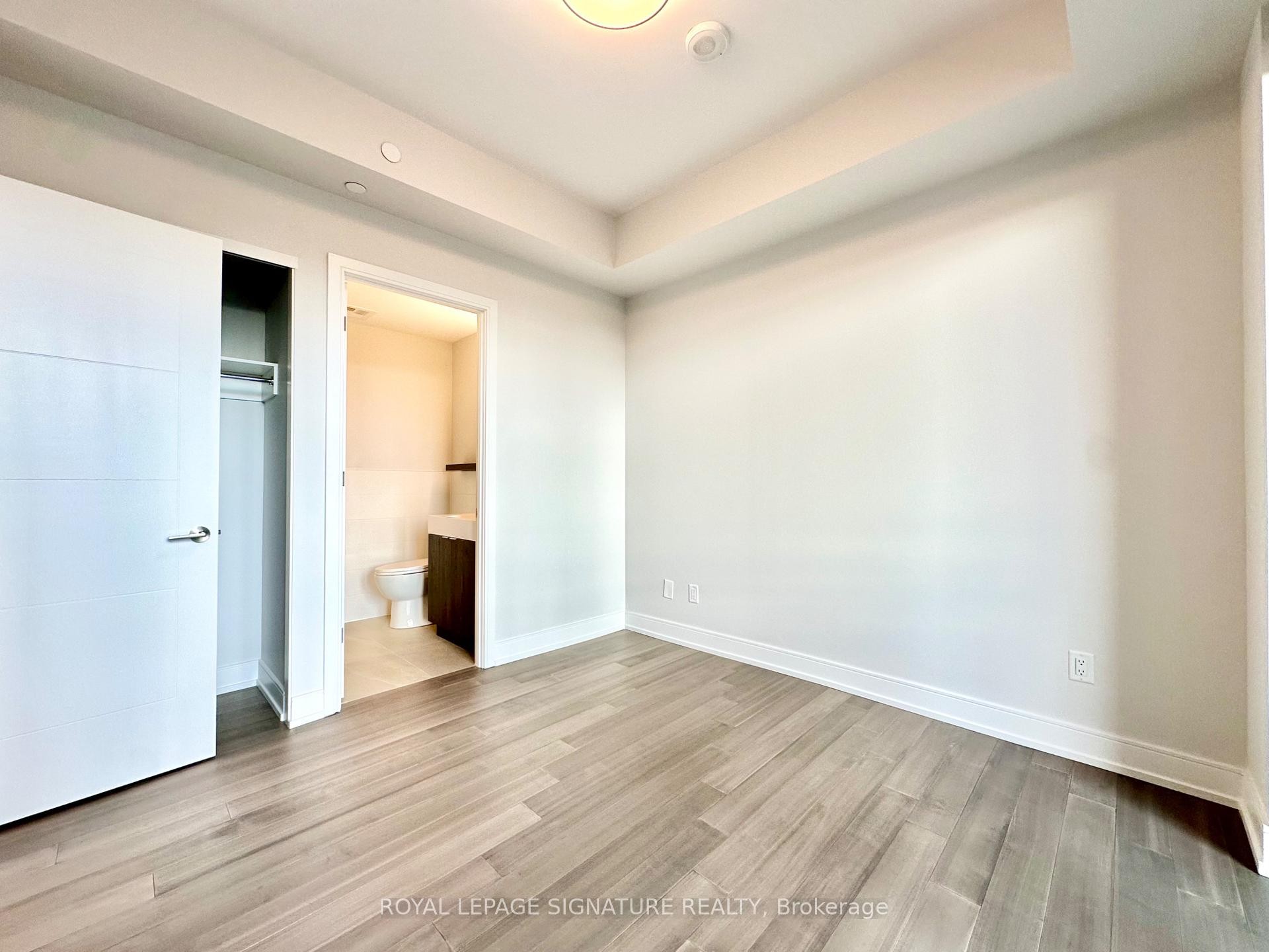 701-664 Spadina Avenue, Toronto, ON - Indoor Photo Showing Other Room