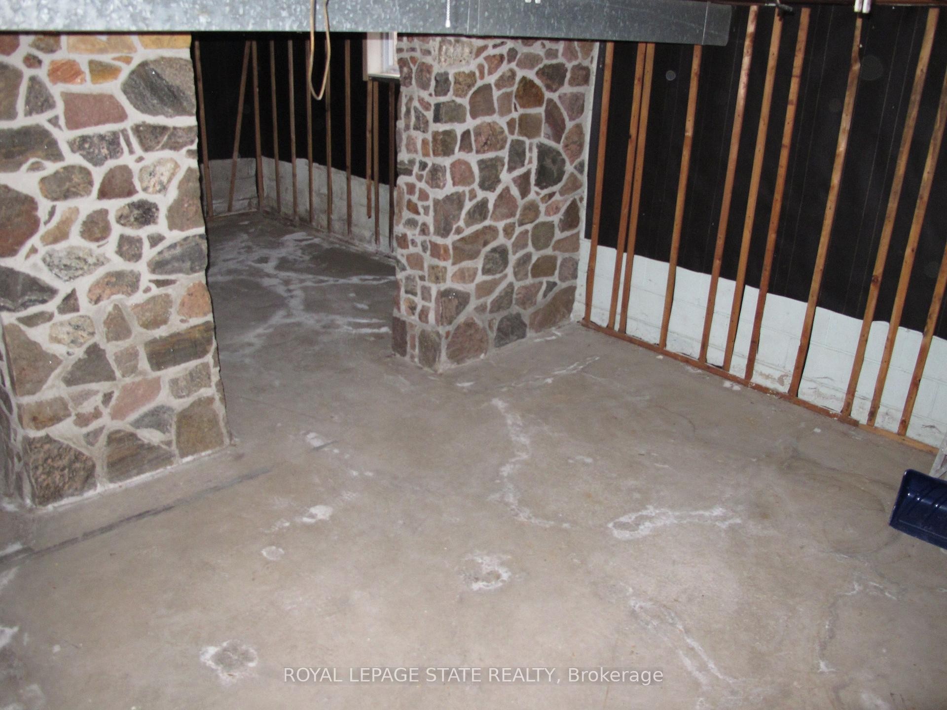 5280 Woodhaven Drive, Burlington, ON -