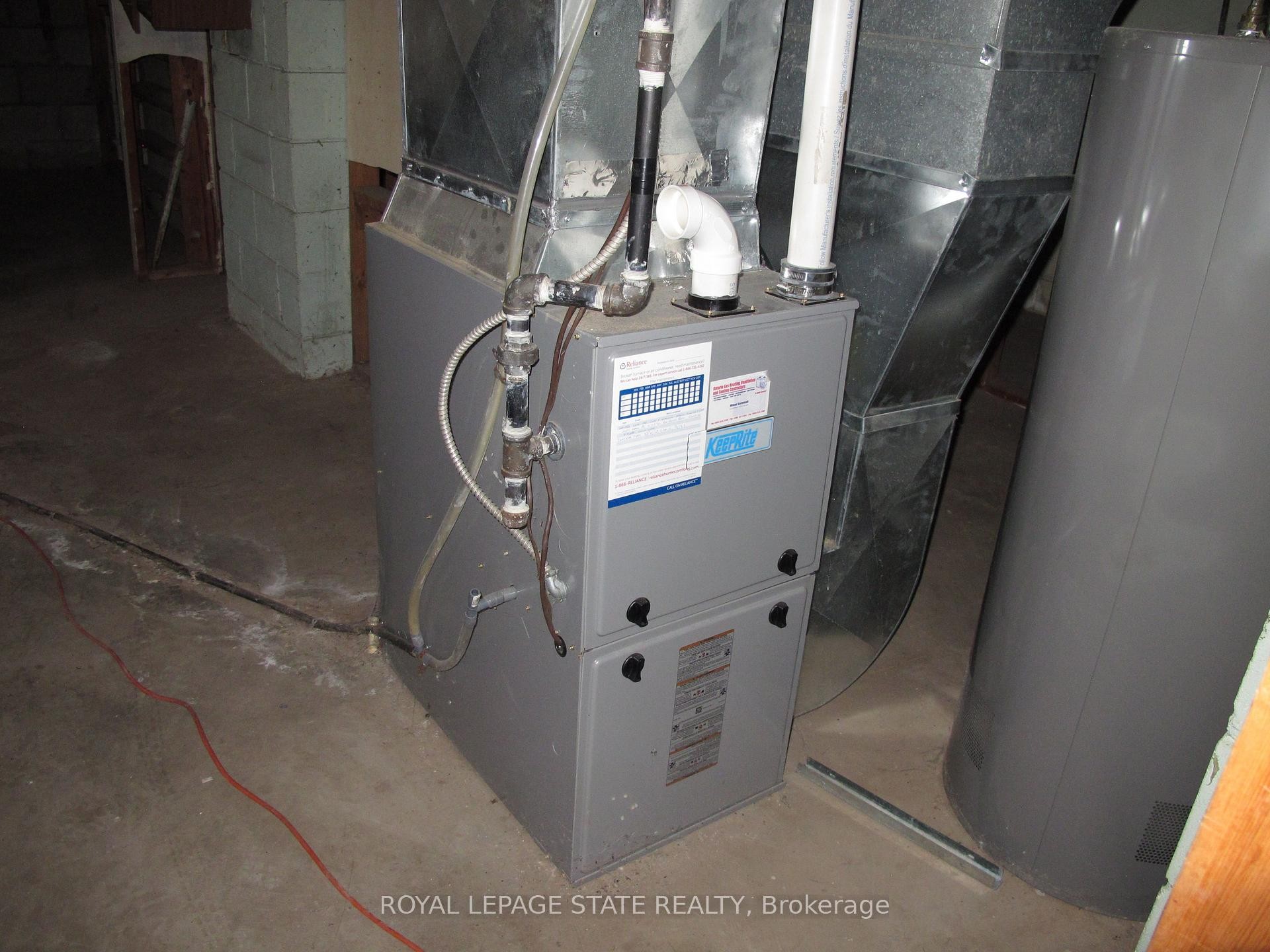 5280 Woodhaven Drive, Burlington, ON - Indoor Photo Showing Basement