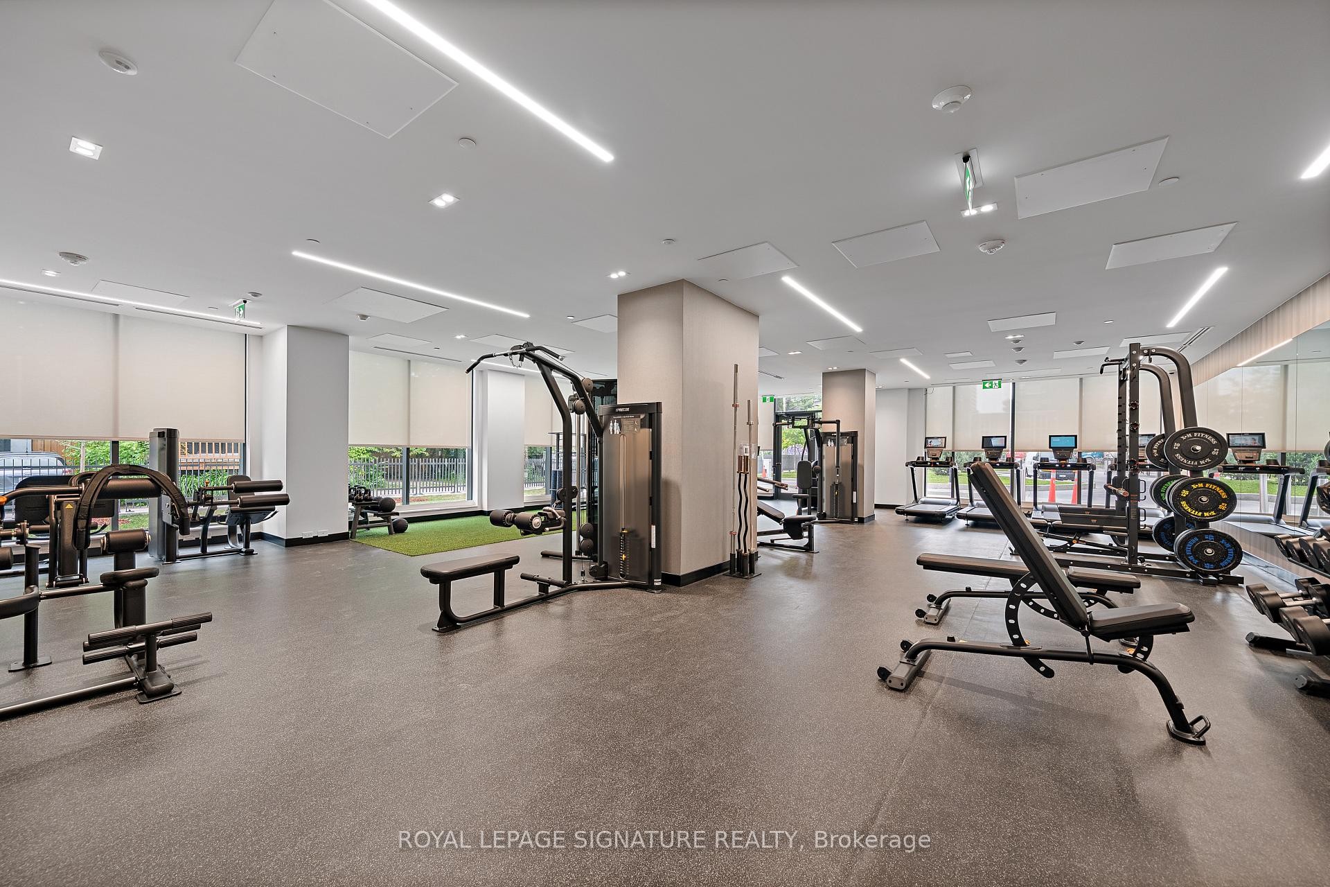 1002-664 Spadina Avenue, Toronto, ON - Indoor Photo Showing Gym Room