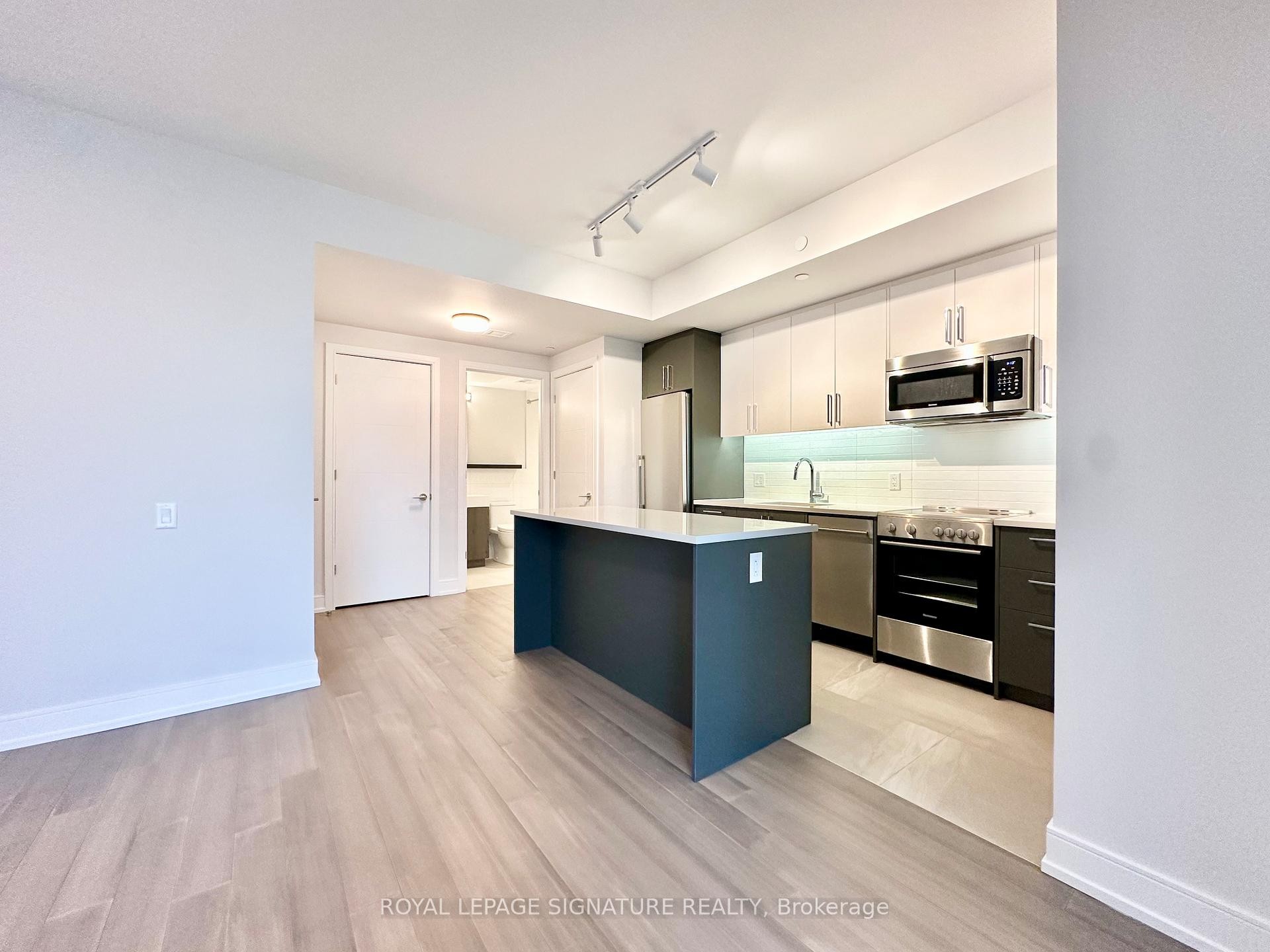 1002-664 Spadina Avenue, Toronto, ON - Indoor Photo Showing Kitchen With Upgraded Kitchen