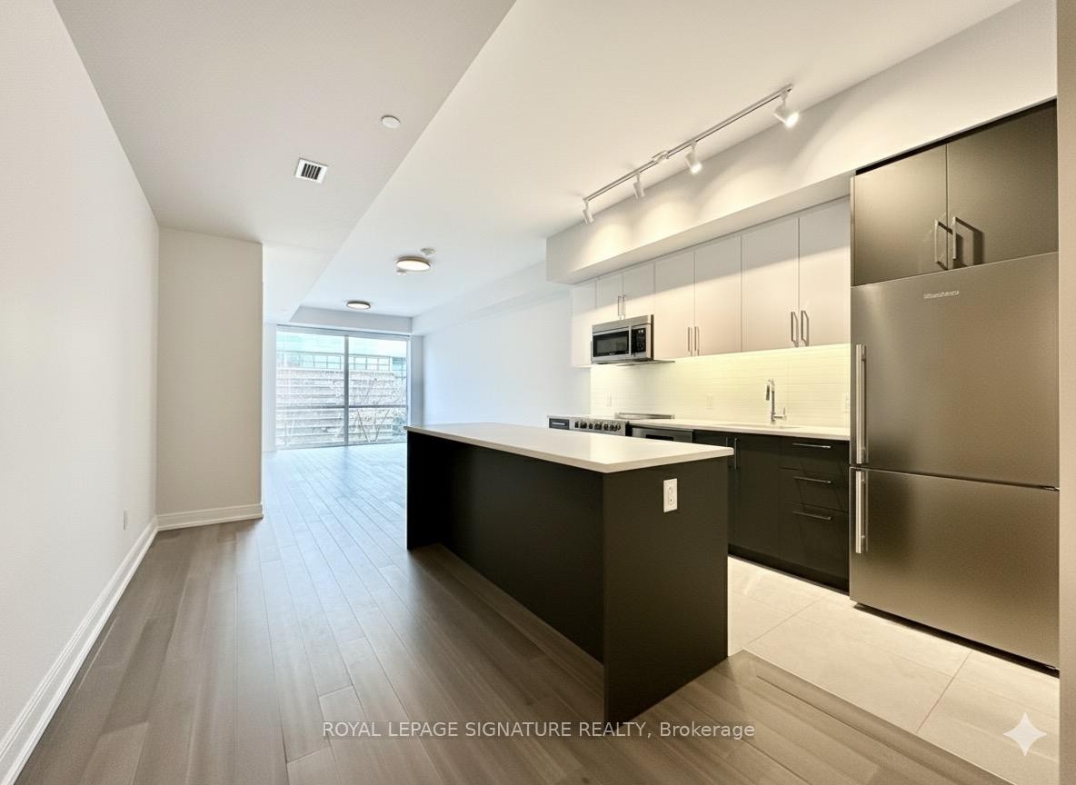 210-664 Spadina Avenue, Toronto, ON - Indoor Photo Showing Kitchen With Stainless Steel Kitchen With Upgraded Kitchen