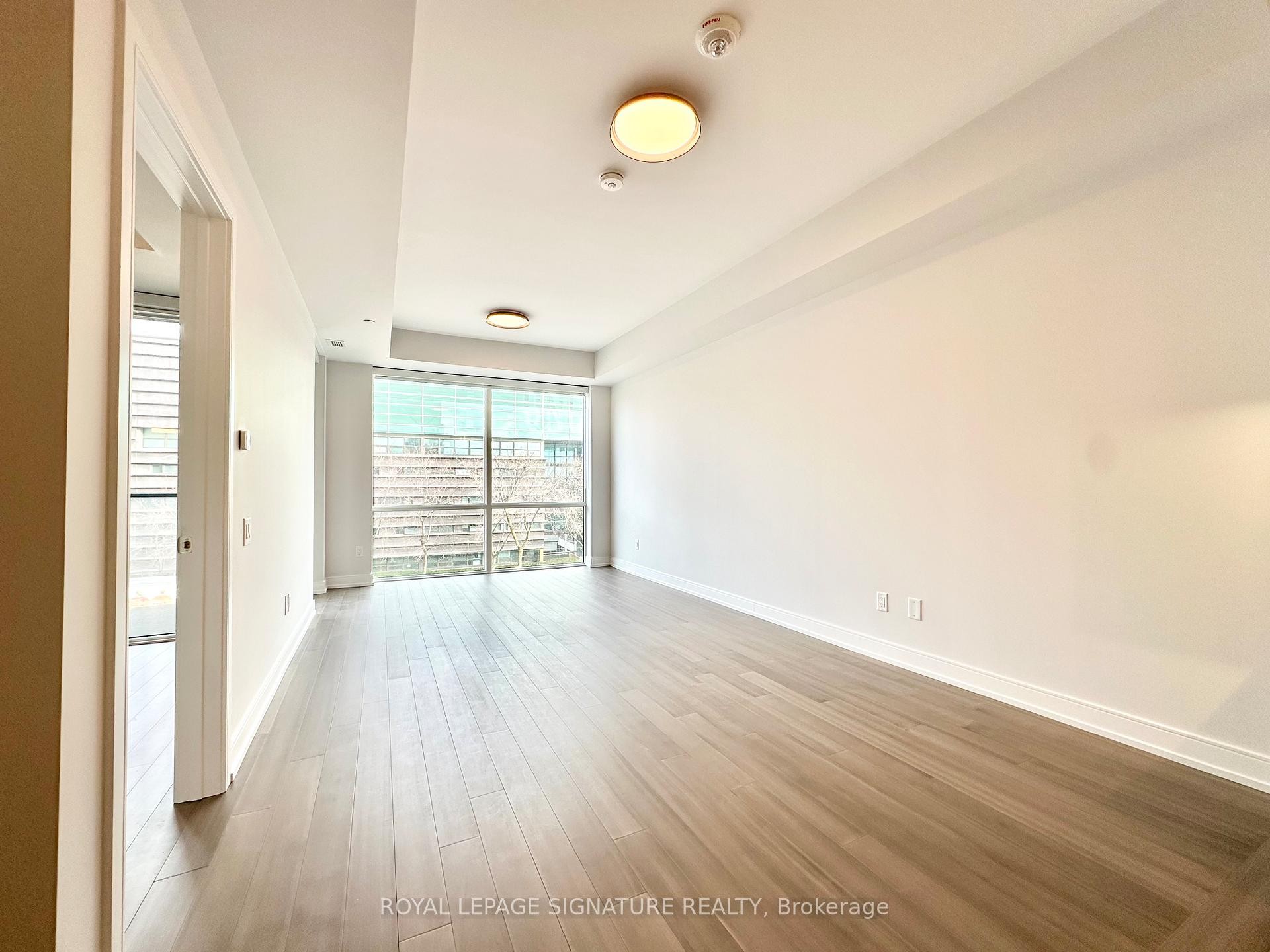 313-664 Spadina Avenue, Toronto, ON - Indoor Photo Showing Other Room