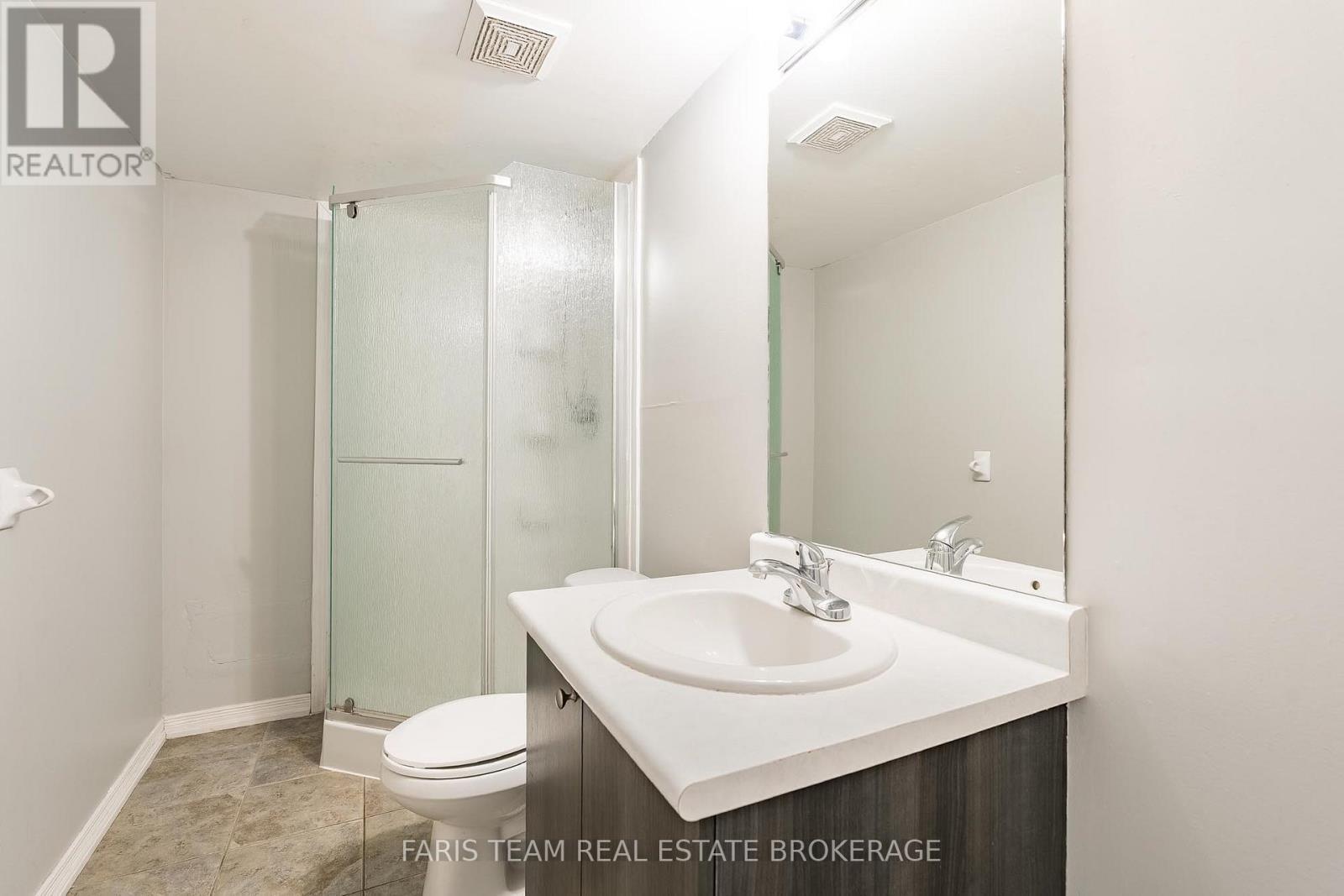 1373 Hunter Street, Innisfil, ON - Indoor Photo Showing Bathroom