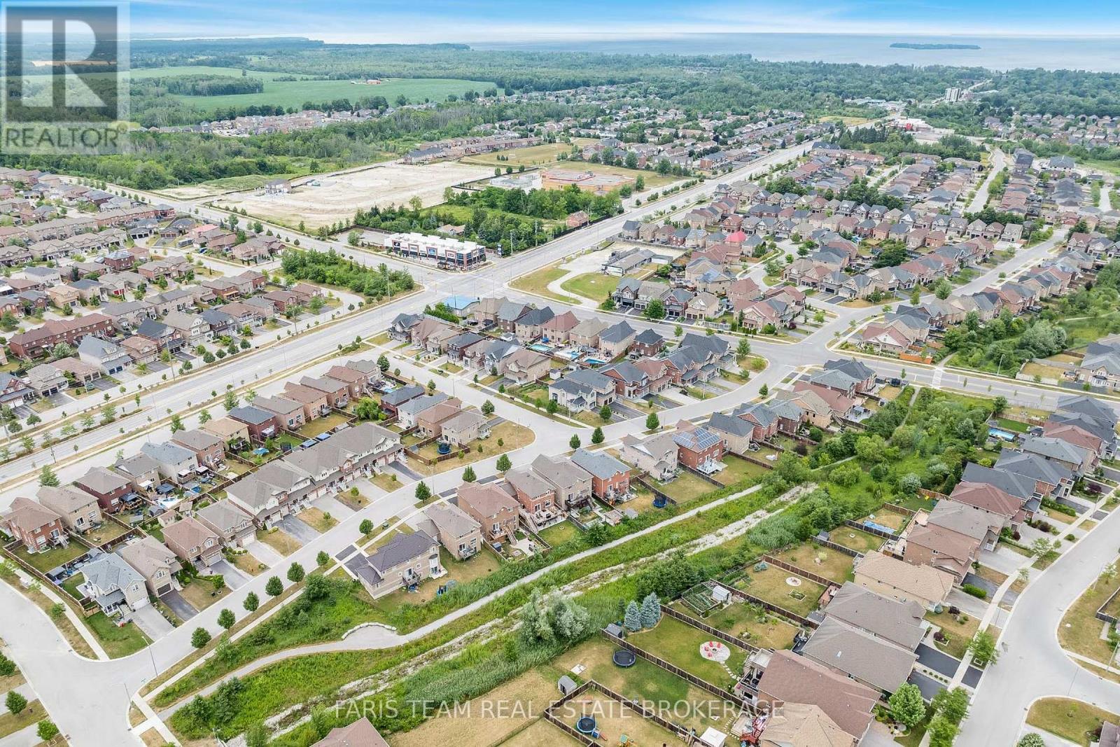 1373 Hunter Street, Innisfil, ON - Outdoor With View