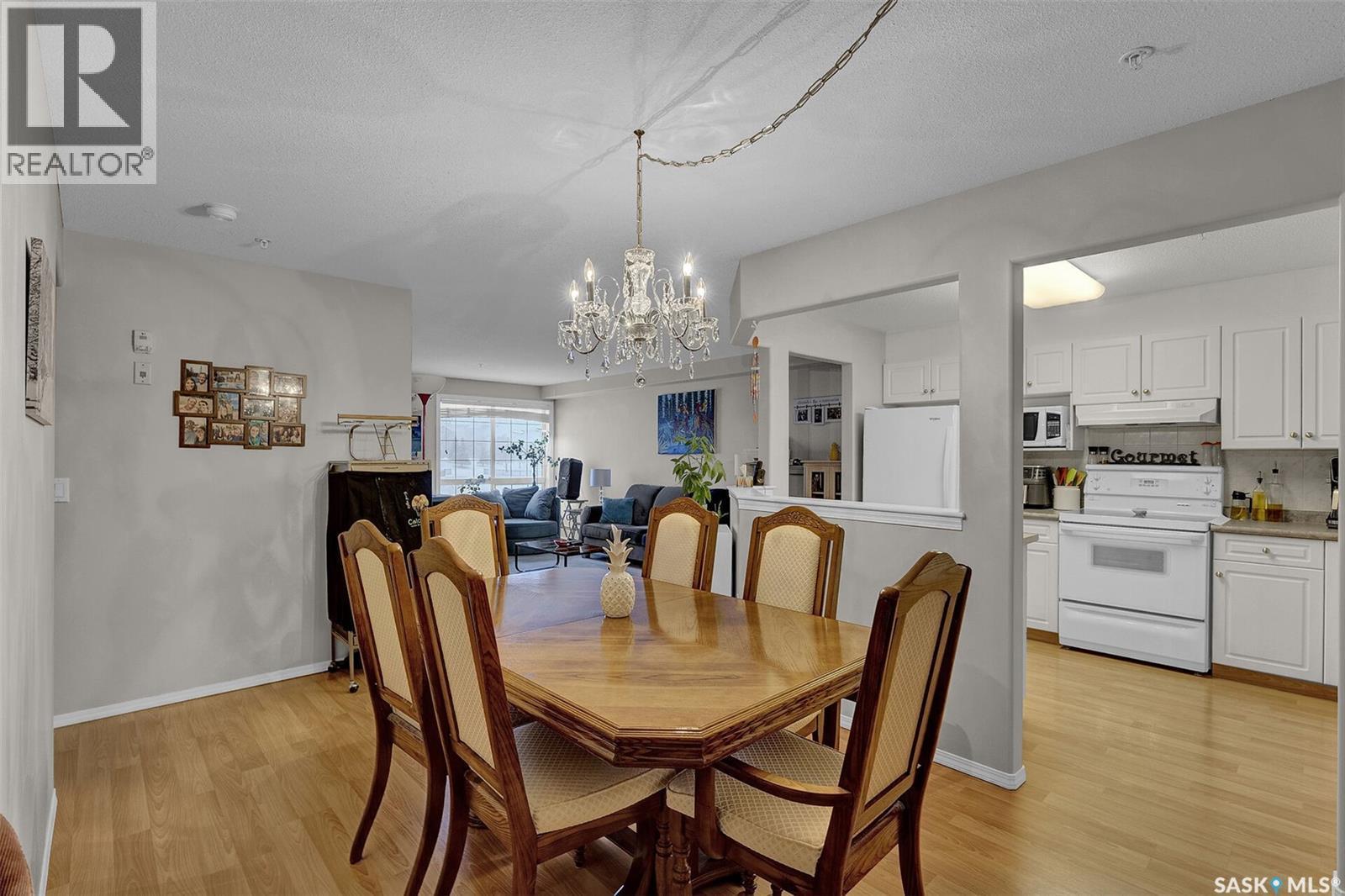 110 2300 Tell Place, Regina, SK - Indoor Photo Showing Dining Room