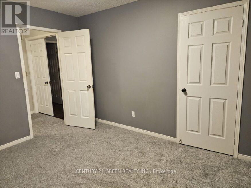 Main & 2Nd Floor - 3299 Cactus Gate, Mississauga, ON - Indoor Photo Showing Other Room