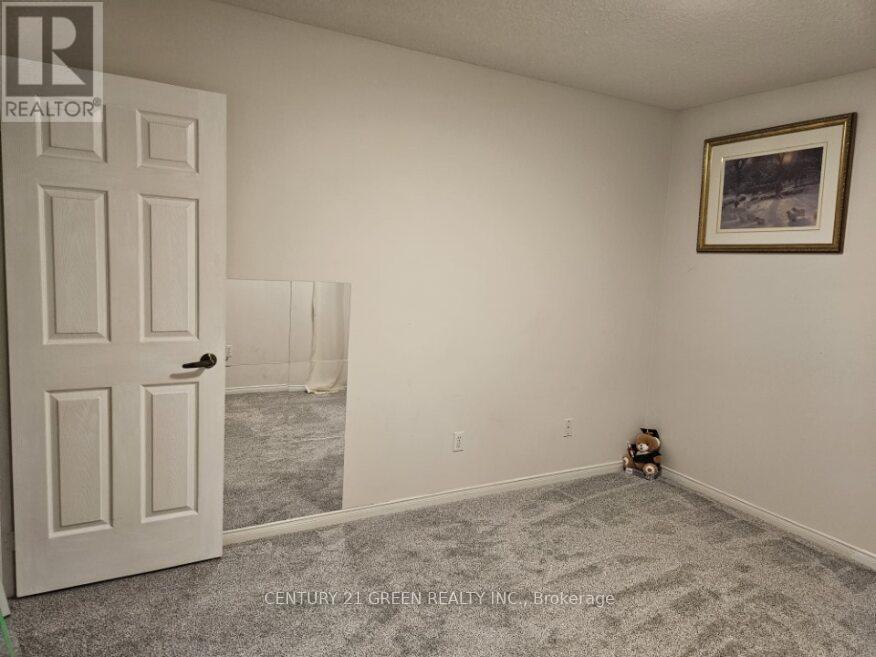 Main & 2Nd Floor - 3299 Cactus Gate, Mississauga, ON - Indoor Photo Showing Other Room