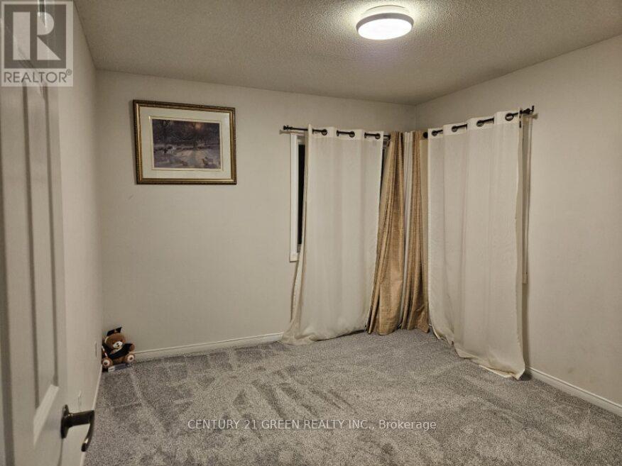 Main & 2Nd Floor - 3299 Cactus Gate, Mississauga, ON - Indoor