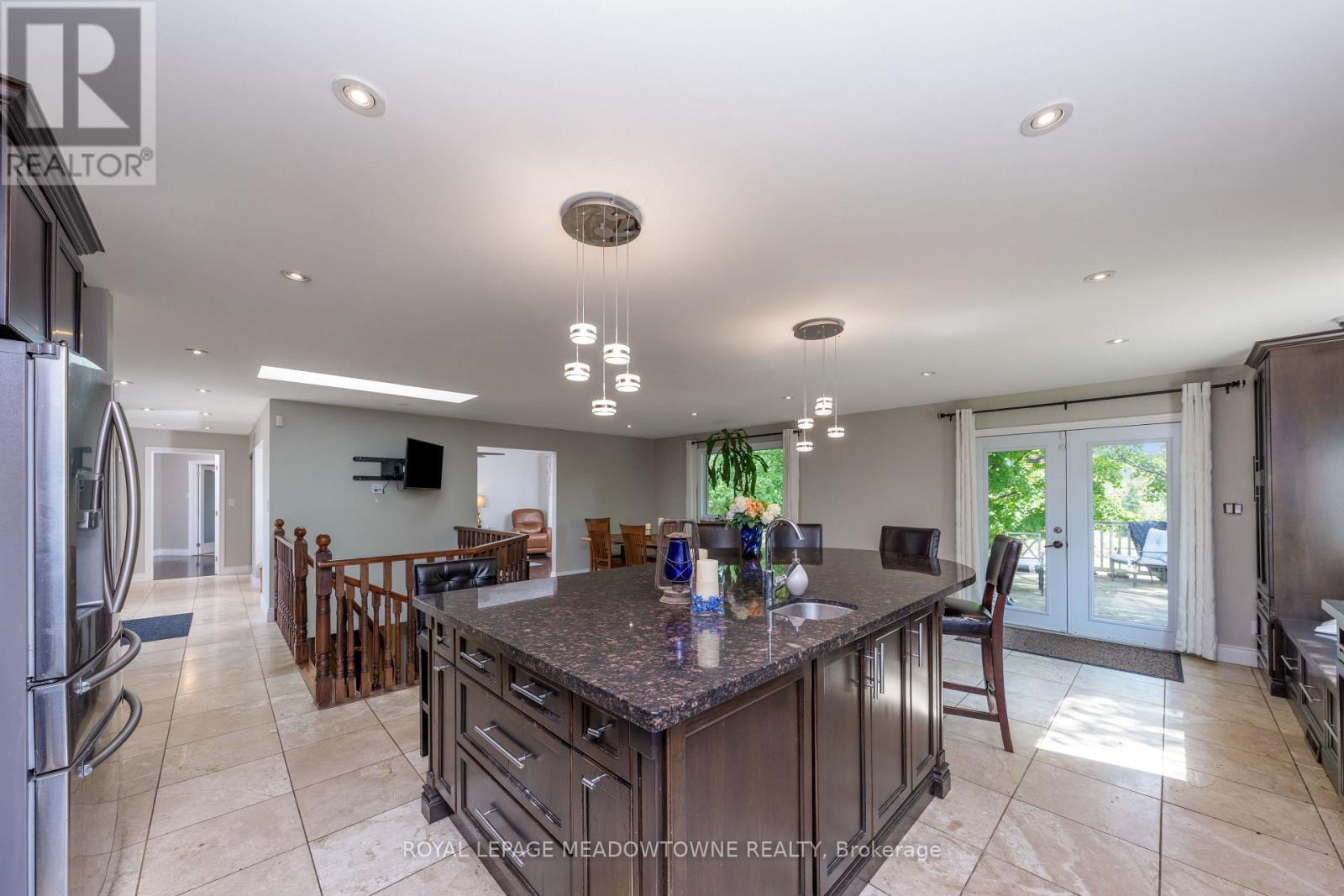 1 Cassidy Lane, Caledon, ON - Indoor