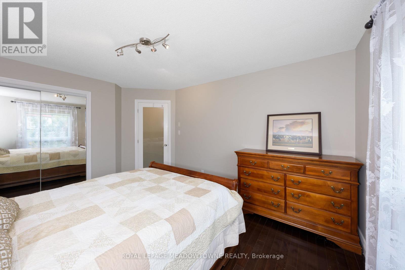 1 Cassidy Lane, Caledon, ON - Indoor Photo Showing Bedroom