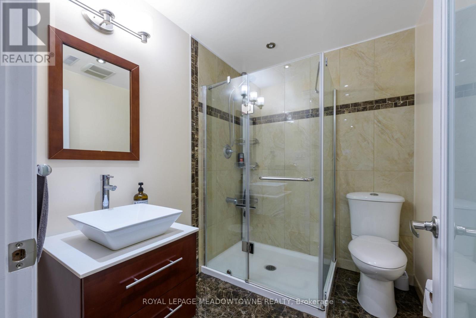 1 Cassidy Lane, Caledon, ON - Indoor Photo Showing Bathroom