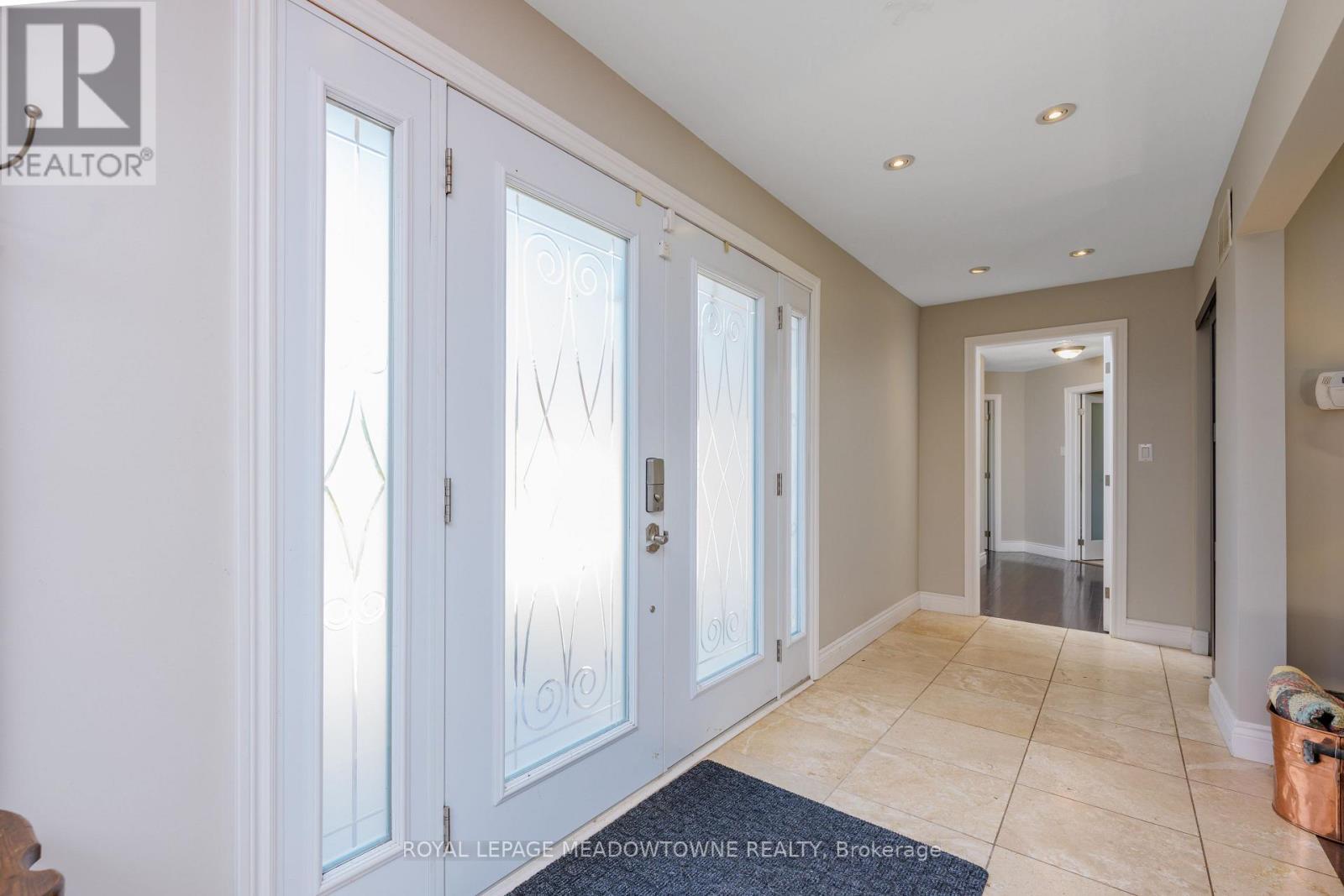 1 Cassidy Lane, Caledon, ON - Indoor Photo Showing Other Room
