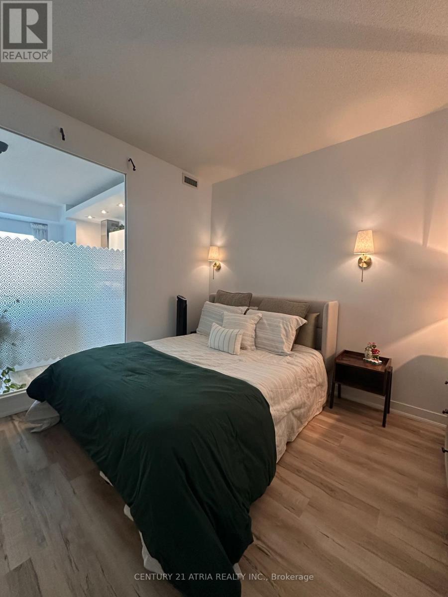 1731 - 165 Legion Road N, Toronto, ON - Indoor Photo Showing Bedroom