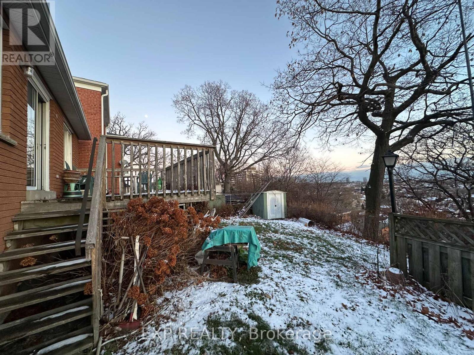 27 Venn Crescent, Toronto, ON - Outdoor