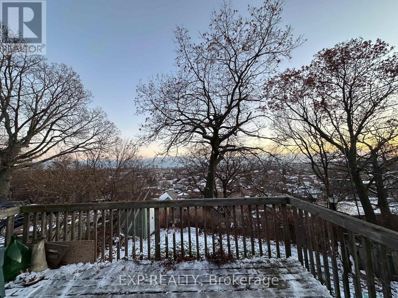 27 Venn Crescent, Toronto, ON - Outdoor