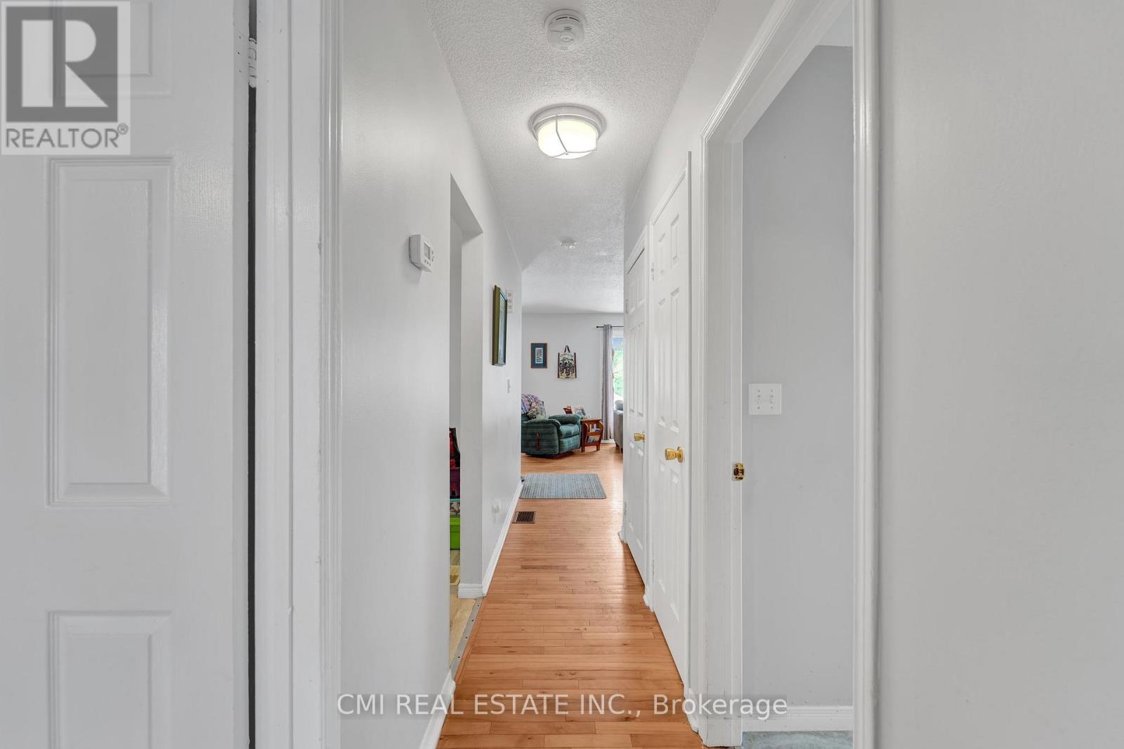 1337 Tudor Crescent, Peterborough, ON - Indoor Photo Showing Other Room