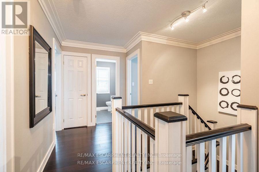 141 Voyager Pass, Hamilton, ON - Indoor Photo Showing Other Room