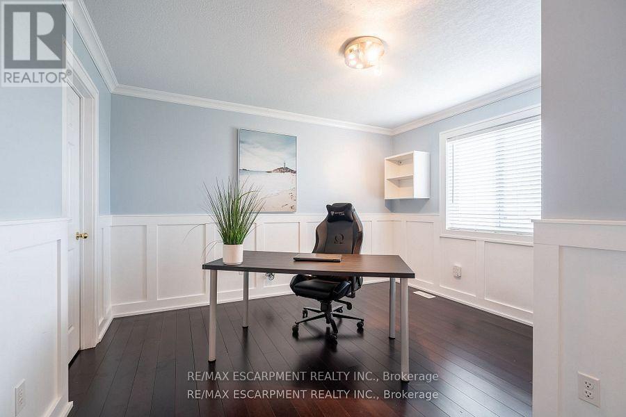 141 Voyager Pass, Hamilton, ON - Indoor Photo Showing Office