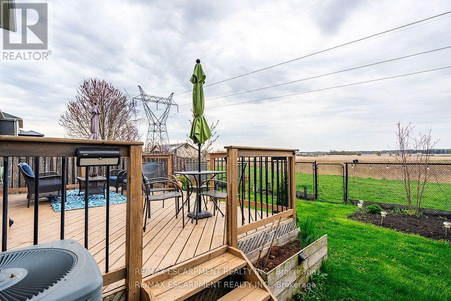 141 Voyager Pass, Hamilton, ON - Outdoor