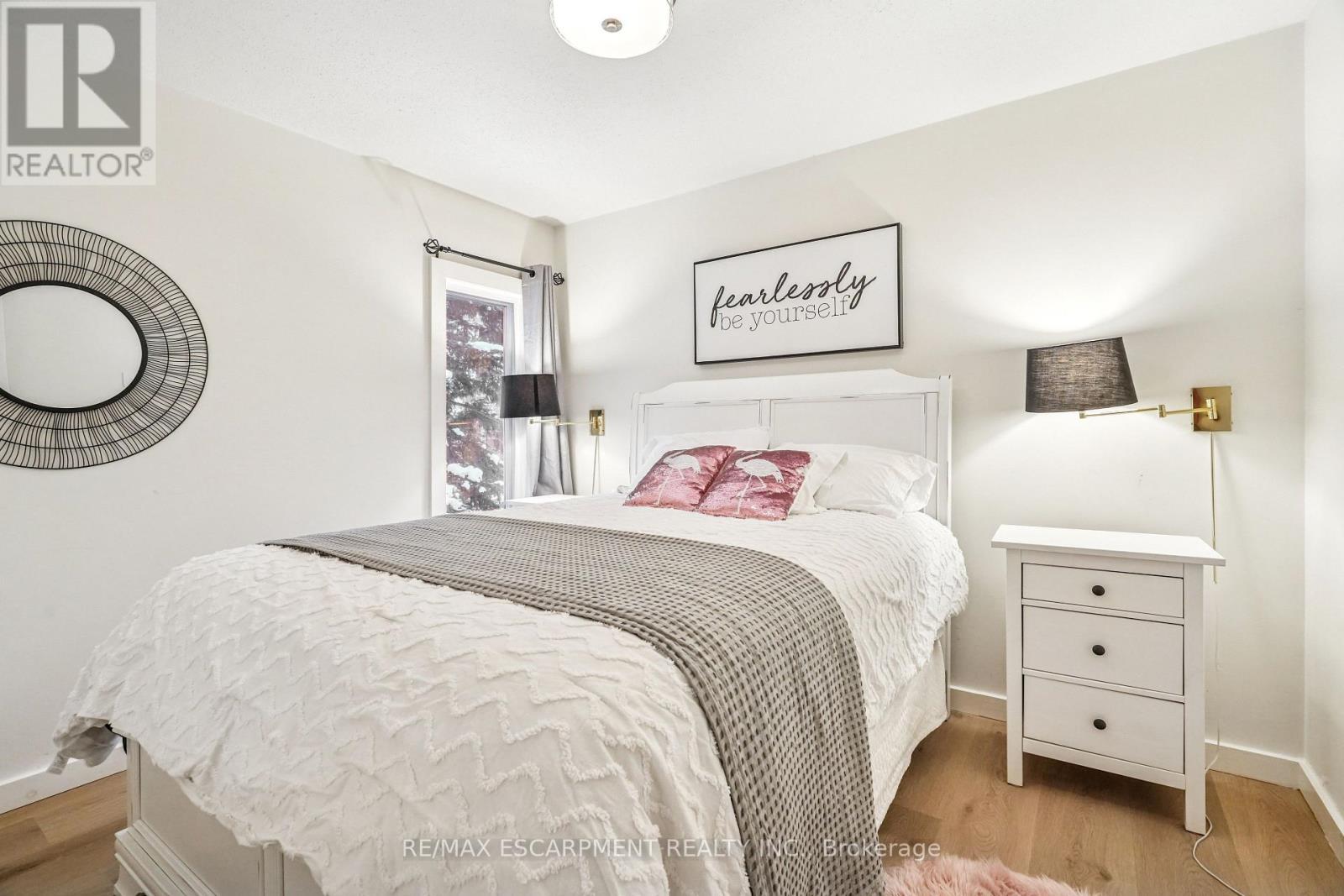 144 Carmichael Crescent, Blue Mountains, ON - Indoor Photo Showing Bedroom