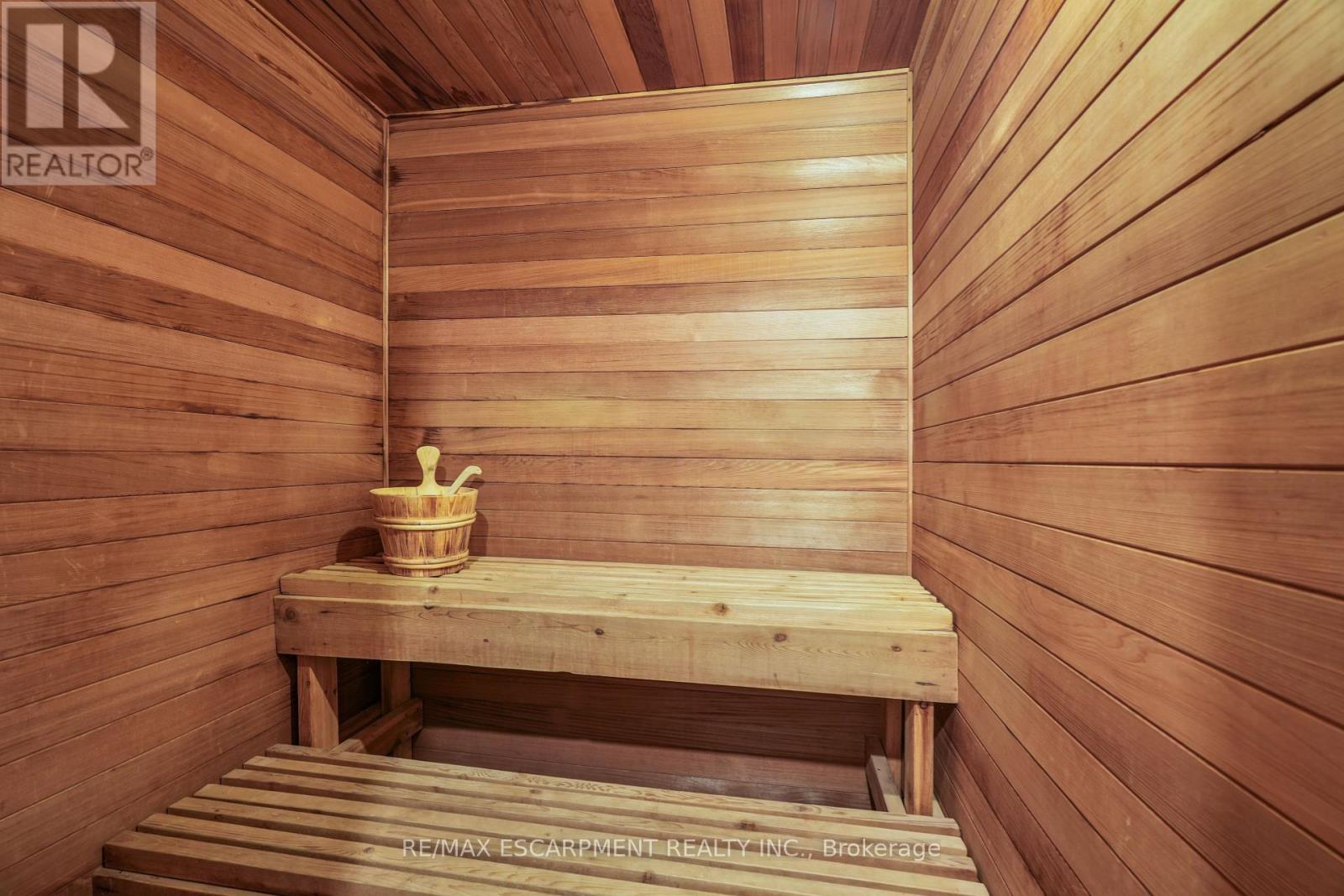 144 Carmichael Crescent, Blue Mountains, ON - Indoor Photo Showing Other Room