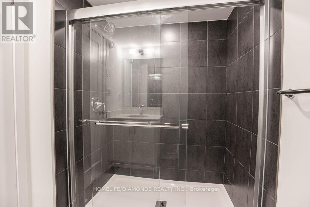 13 - 940 David Street N, Centre Wellington, ON - Indoor Photo Showing Bathroom