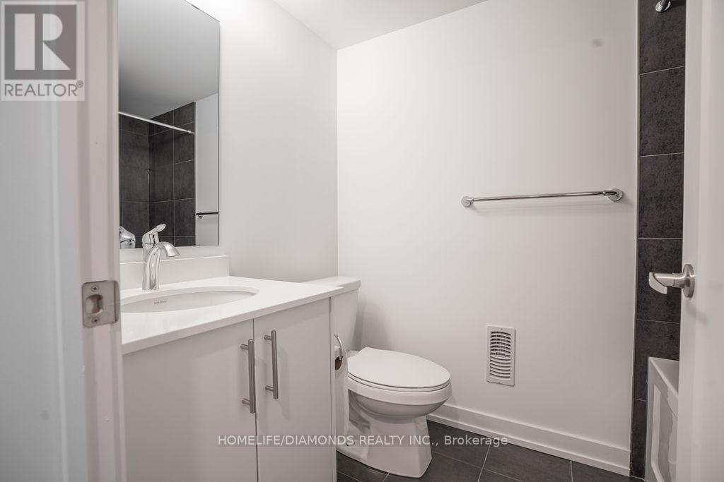 13 - 940 David Street N, Centre Wellington, ON - Indoor Photo Showing Bathroom