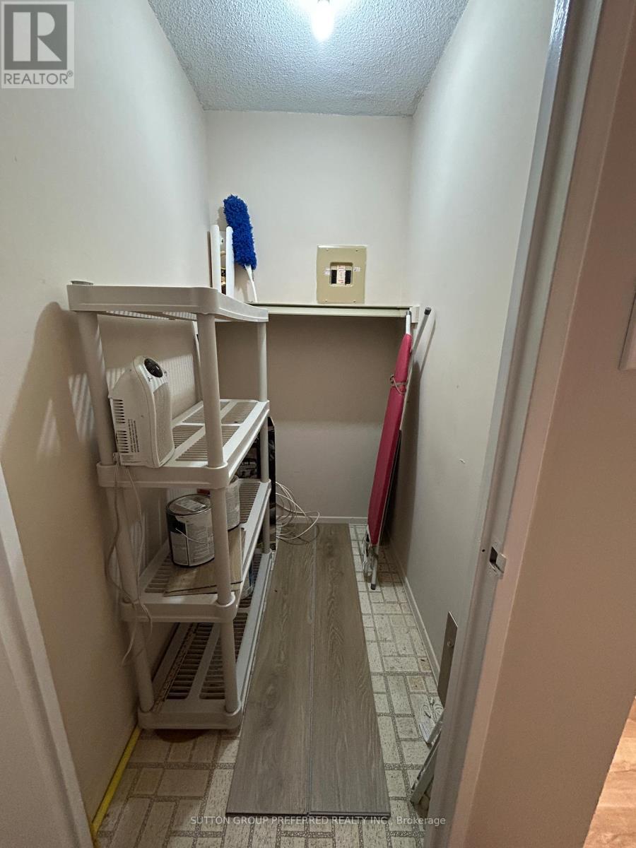 212 - 1103 Jalna Boulevard, London South (South X), ON - Indoor