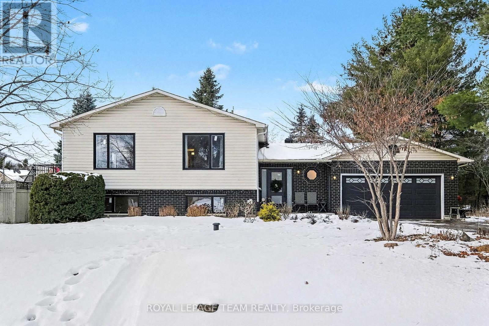 3229 Wild Cherry Drive, Ottawa, ON - Outdoor