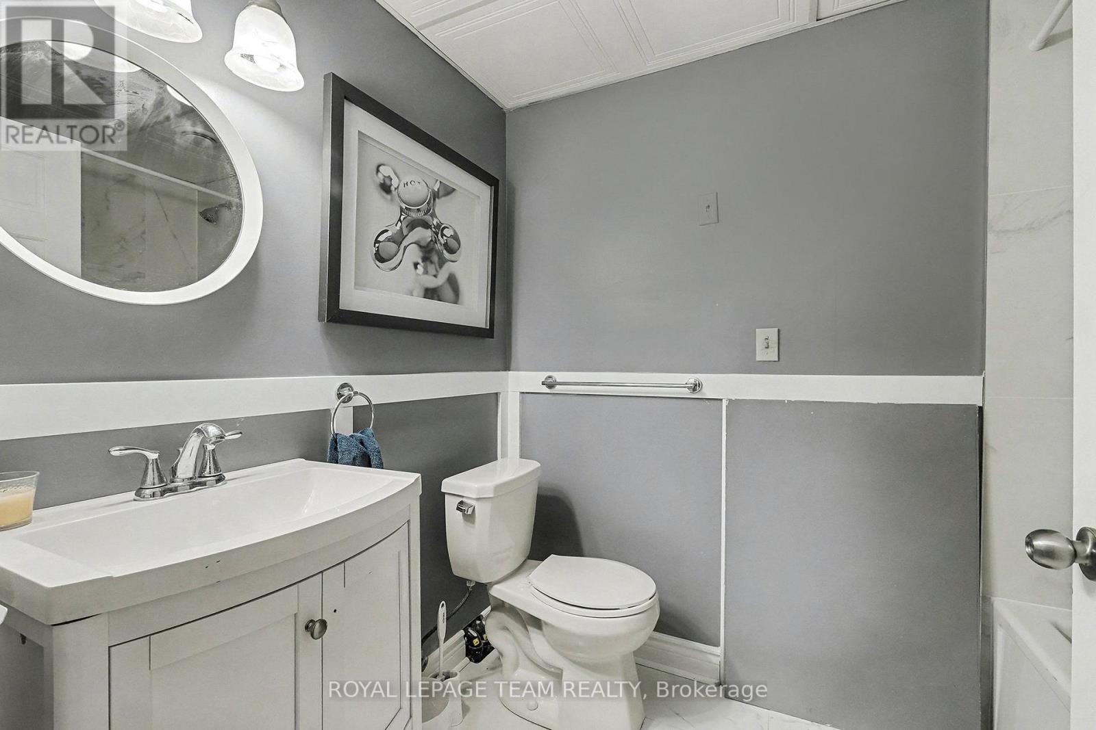 3229 Wild Cherry Drive, Ottawa, ON - Indoor Photo Showing Bathroom