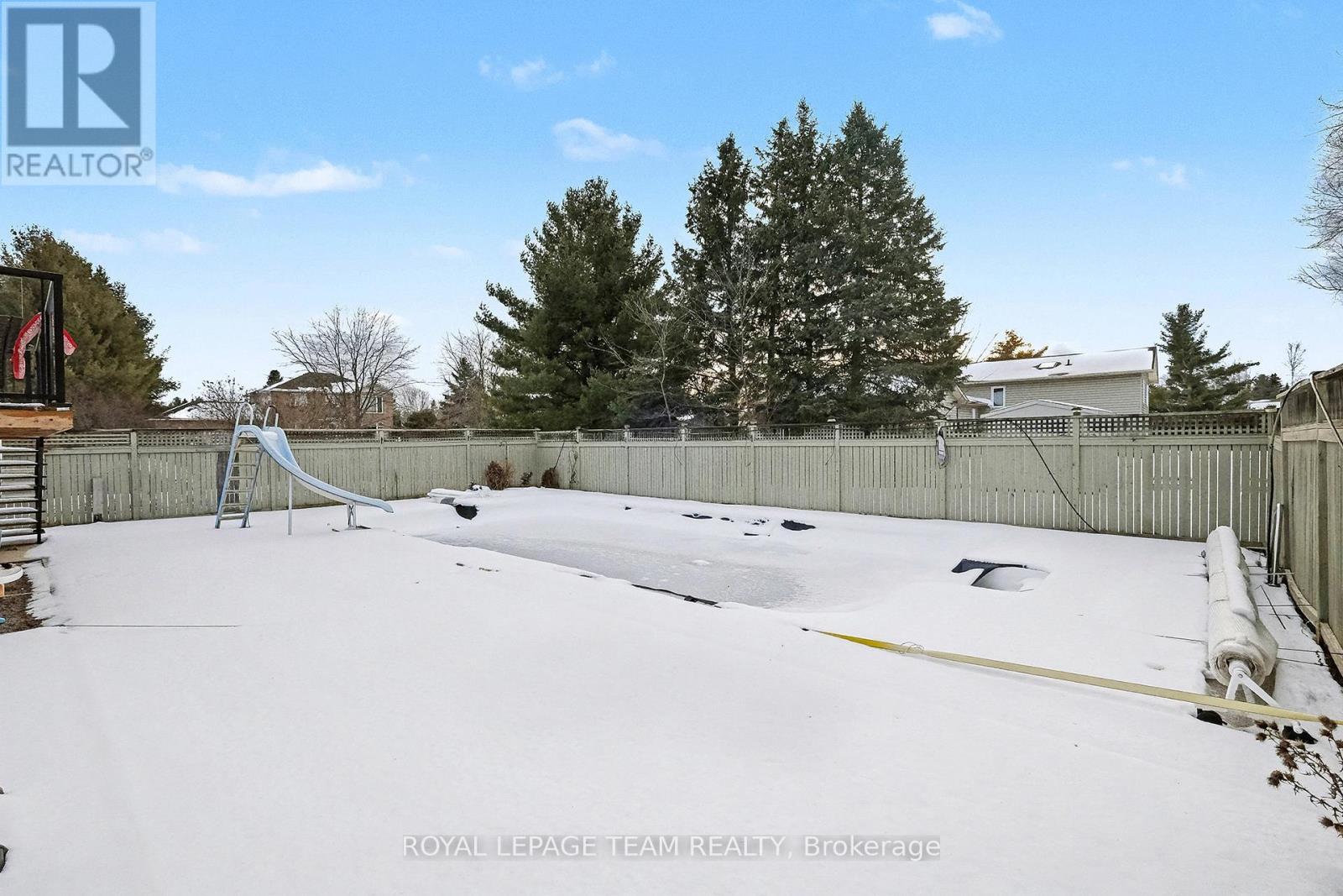 3229 Wild Cherry Drive, Ottawa, ON - Outdoor With Backyard