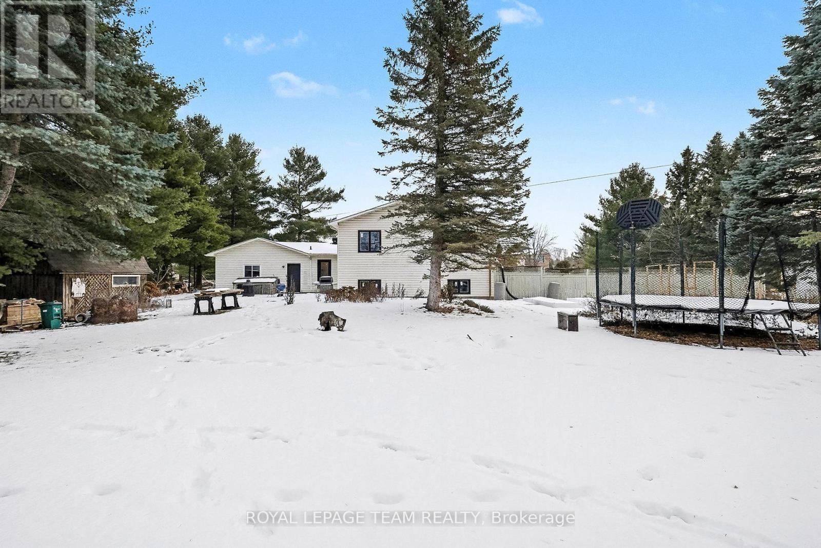 3229 Wild Cherry Drive, Ottawa, ON - Outdoor