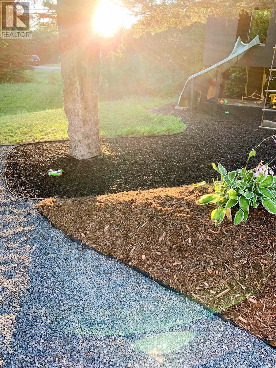 3229 Wild Cherry Drive, Ottawa, ON - Outdoor