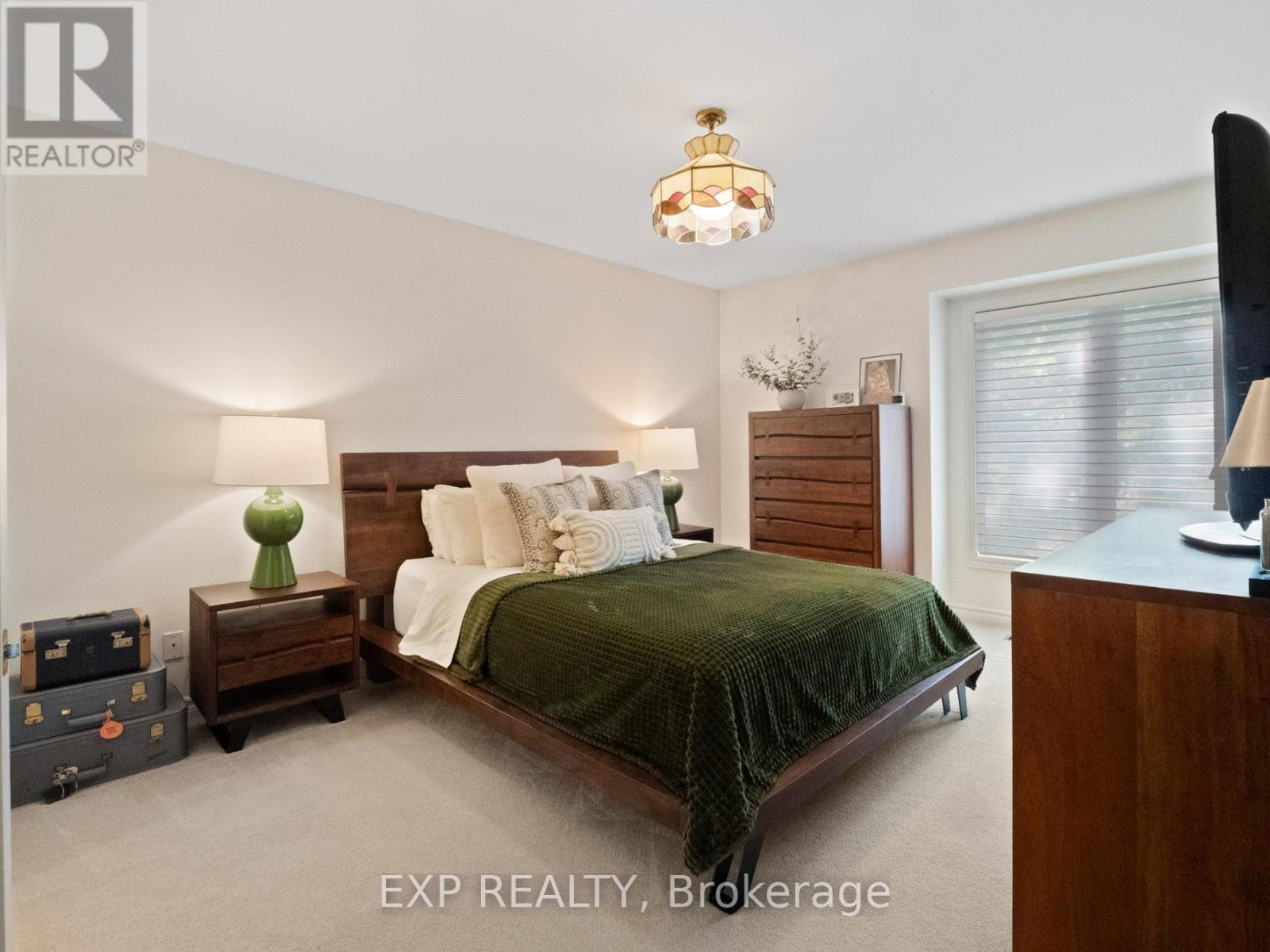 23 - 3241 Montrose Road, Niagara Falls (Mt. Carmel), ON - Indoor Photo Showing Bedroom