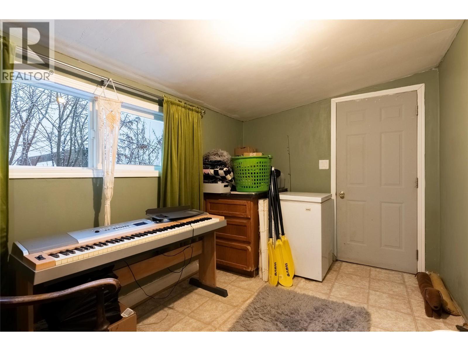 2 Topaz Crescent, Logan Lake, BC