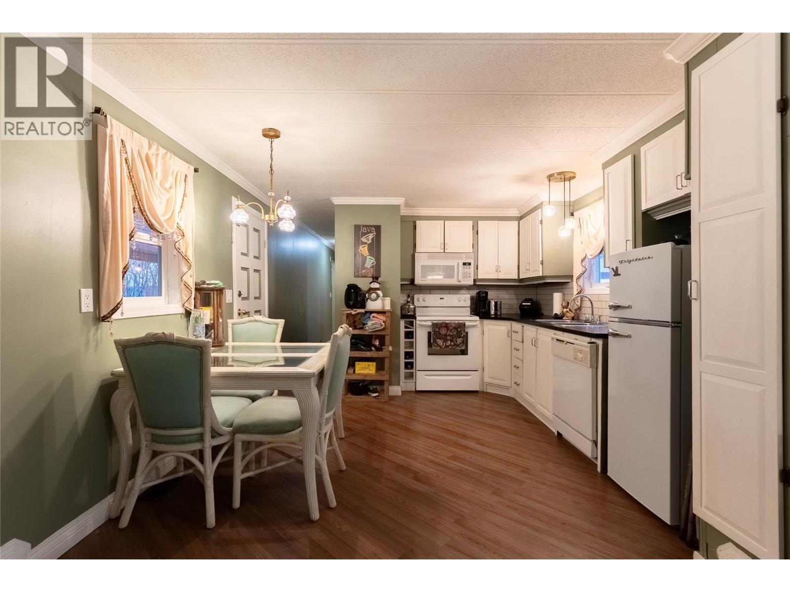 2 Topaz Crescent, Logan Lake, BC