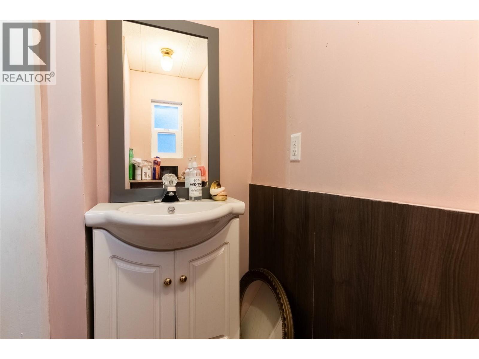 2 Topaz Crescent, Logan Lake, BC